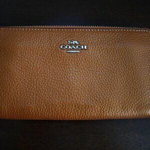 Metallic leather COACH wallet | Great condition!